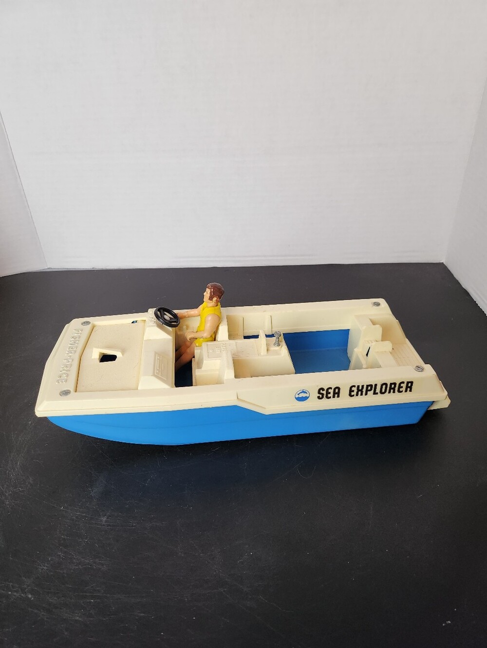 Vintage 1976 Fisher-Price Adventure People #310 Sea Explorer Boat + Figure
